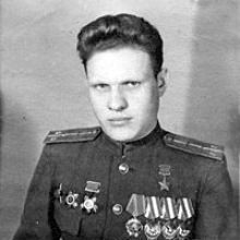 Гаврилин Павел Фёдорович (1920-1995г.г.) Родился в селе Мамёшево, летчик